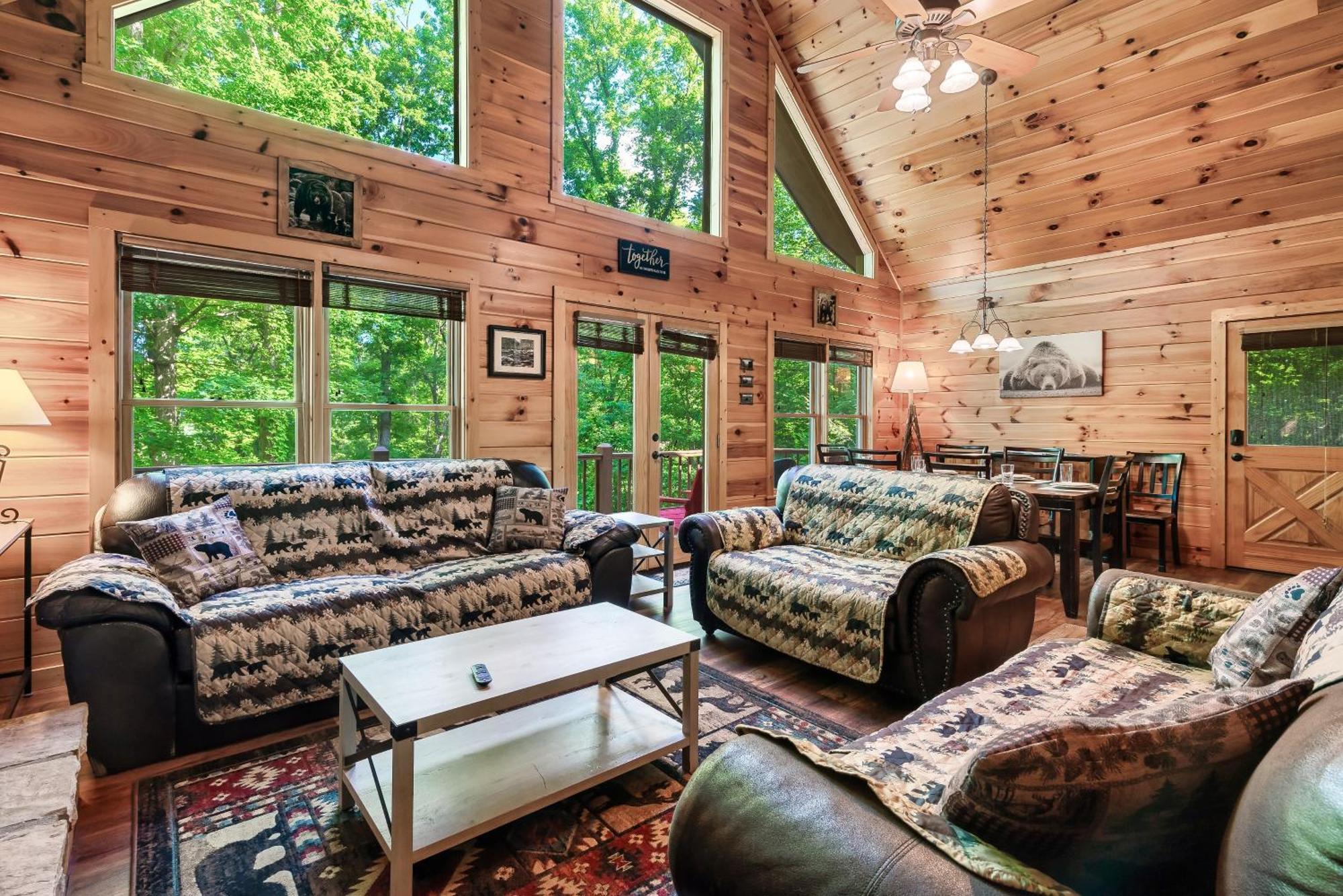 Peaceful Family Cabin With Hot Tub, Game Room, & More! Sevierville Bagian luar foto