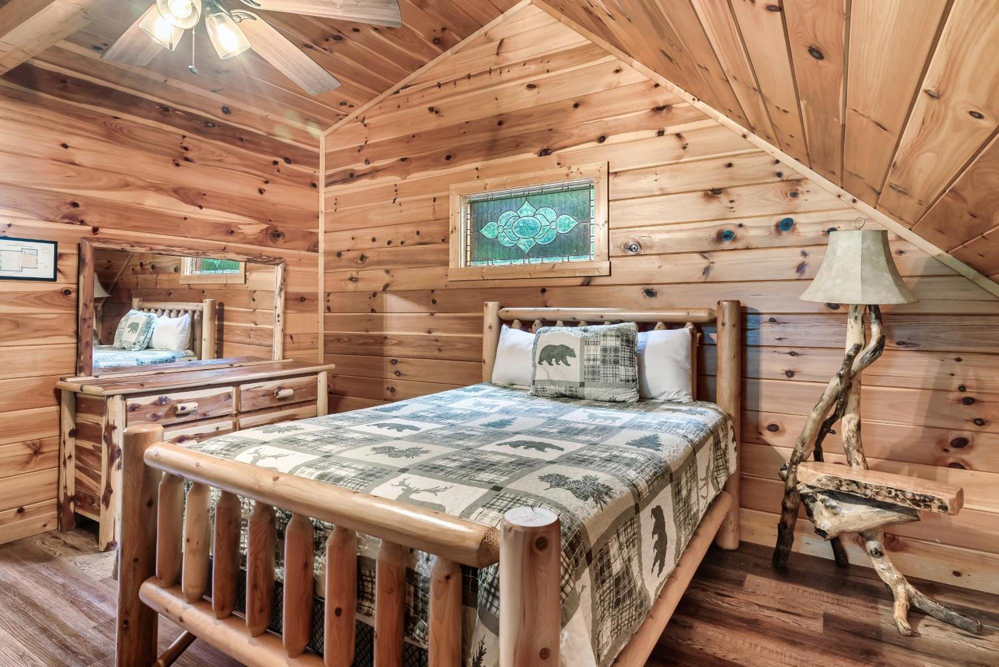 Peaceful Family Cabin With Hot Tub, Game Room, & More! Sevierville Bagian luar foto